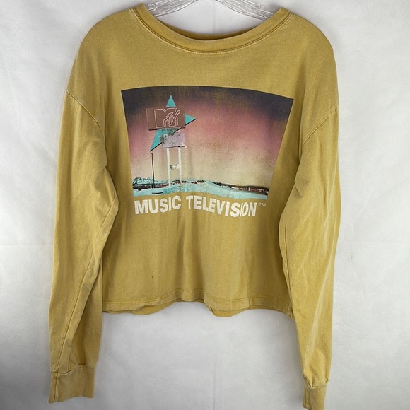 MTV Viacom Tops - MTV Graphic Front Gold Top